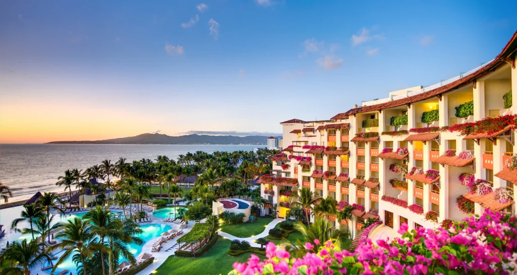 panor-mica-of-grand-velas-riviera-nuevo-vallarta-nayarit - Executive-Women