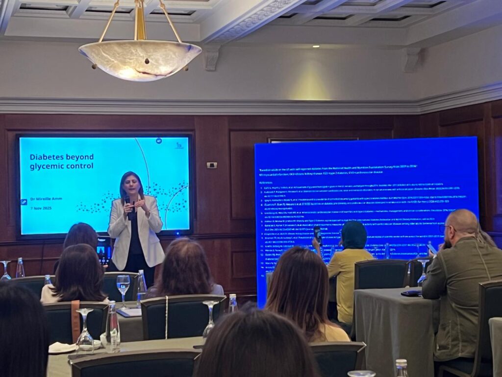 5b4d3106 a7f7 4227 af54 3d2a3e9e4c60 - Executive-Women 5b4d3106 a7f7 4227 af54 3d2a3e9e4c60