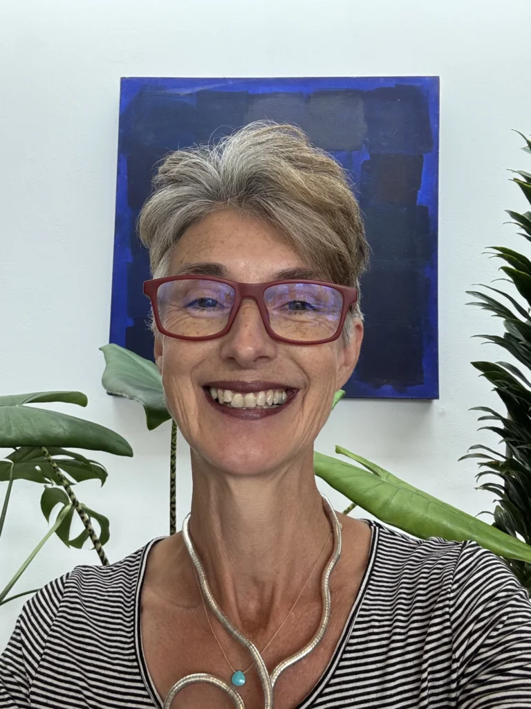 CatherineBarr 21August - Executive-Women CatherineBarr 21August