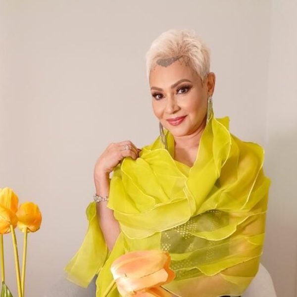 Sandi Saksena: multiple award-winner. Entrepreneur, Mentor Negotiator, Motivator, Facilitator, Orator, Curator Moderator, Tutor.