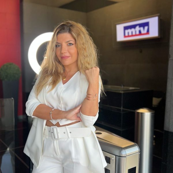 Phubbing: Fight Against Phone Snubbing