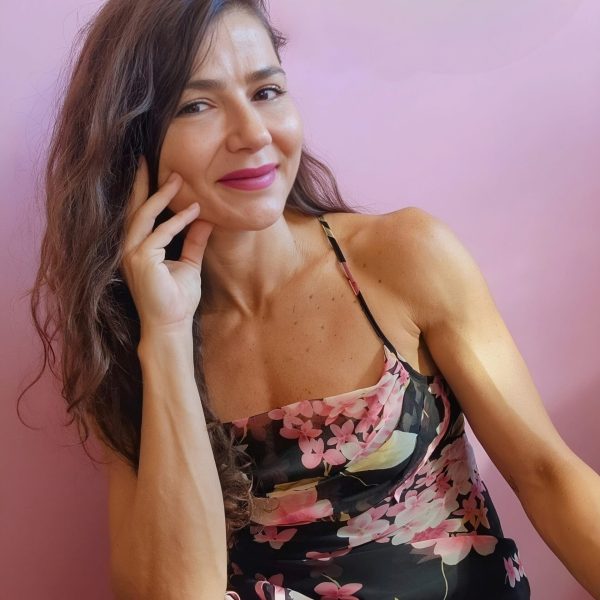 {"remix_data":[],"remix_entry_point":"challenges","source_tags":["local"],"origin":"unknown","total_draw_time":0,"total_draw_actions":0,"layers_used":0,"brushes_used":0,"photos_added":0,"total_editor_actions":{},"tools_used":{"ai_enhance":1,"beautify":1},"is_sticker":false,"edited_since_last_sticker_save":true,"containsFTESticker":false}